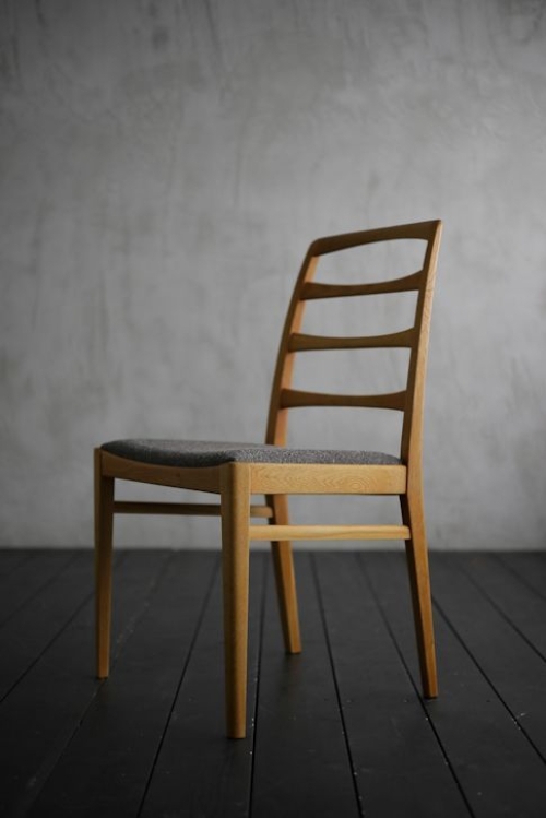 Деревянные стулья ручной работы